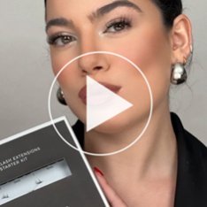 Women sharing their experience with Nanolash